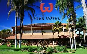 Estancia Park Hotel  3*